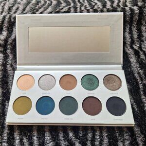 🌙 Morphe x Jaclyn Hill – “Dark Magic” Eyeshadow Palette 💚